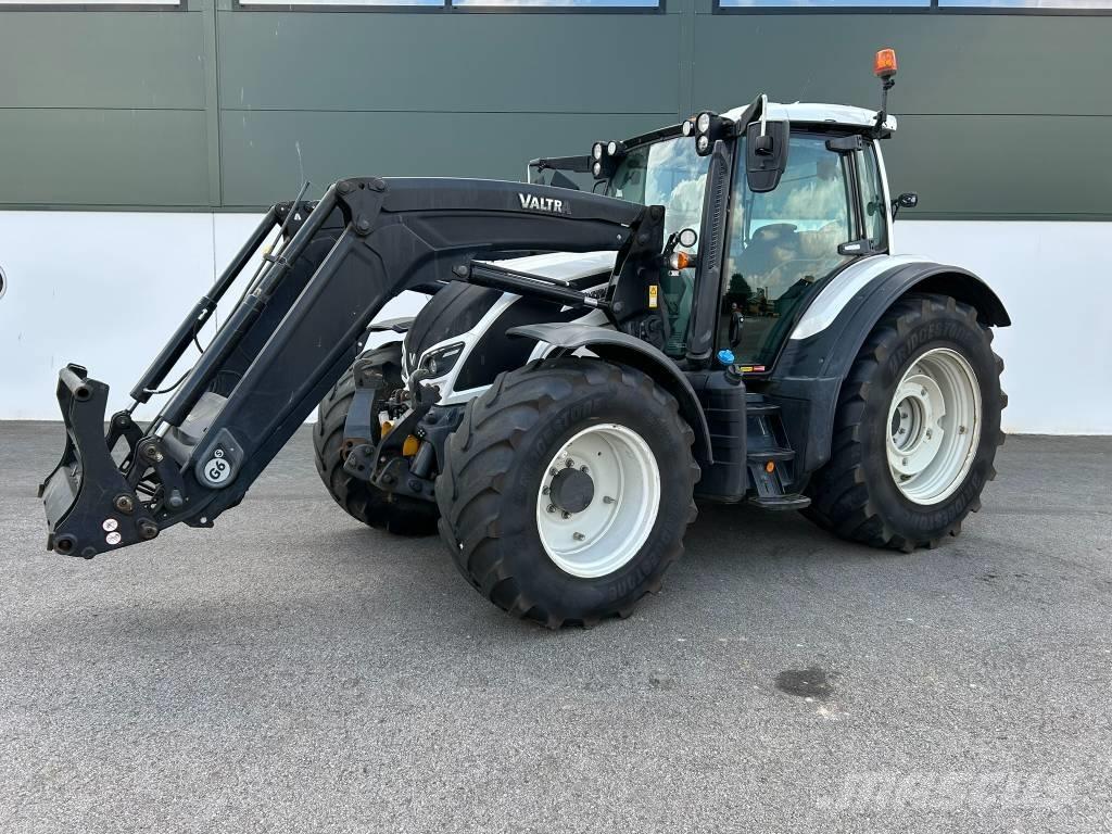 Valtra N 174 トラクター