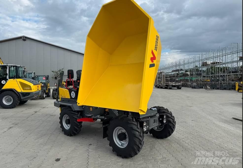 Wacker Neuson DW 40 サイト　ダンプ