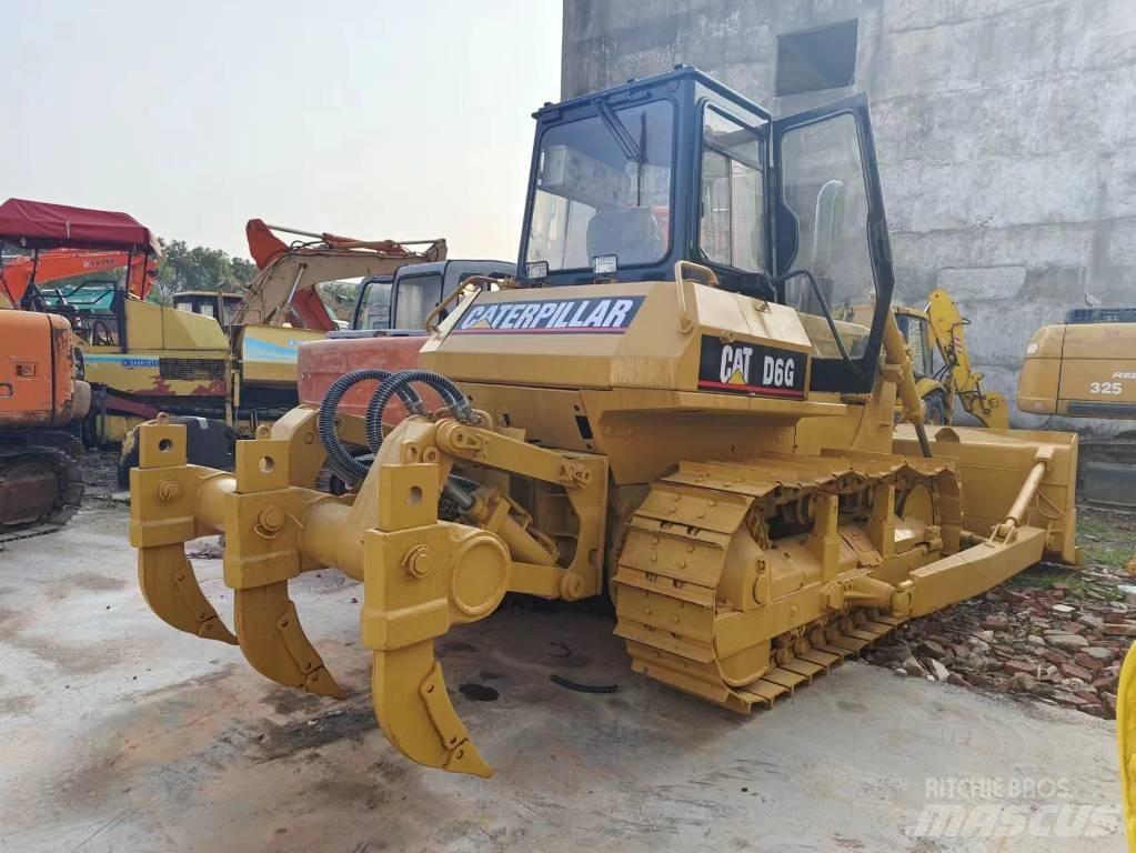 CAT D 6 G ブルドーザー