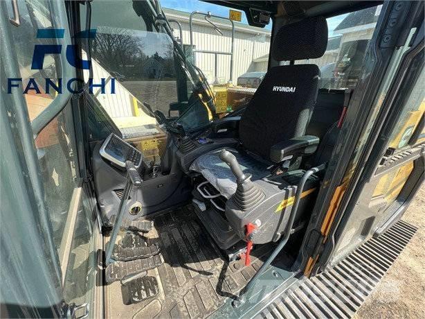 Hyundai 220lc 大型油圧ショベル12t以上（パワーショベル・ユンボ）