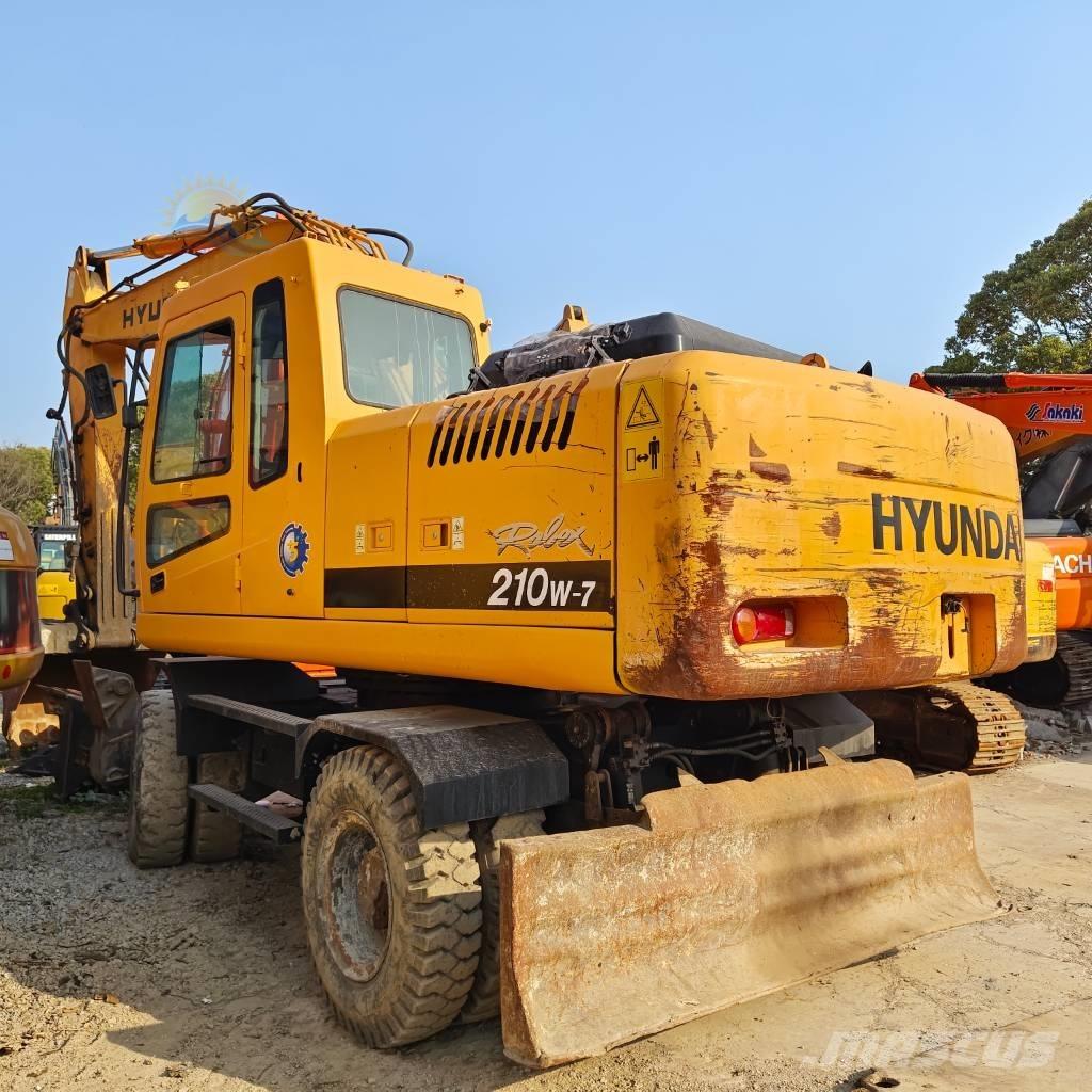 Hyundai Robex 210W-7 ホイール式油圧ショベル（パワーショベル・ユンボ・バックホー）