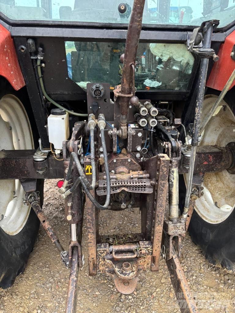 New Holland L 75 トラクター