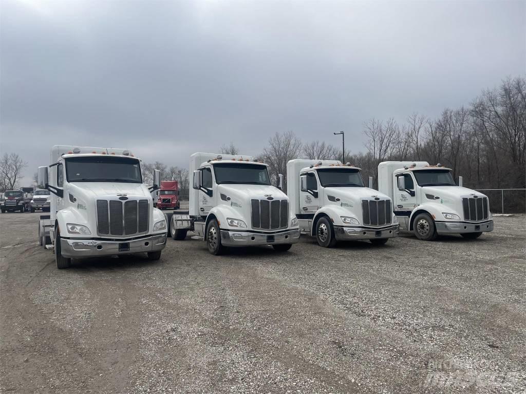 Peterbilt 579 中古トラクターヘッド | トレーラーヘッド