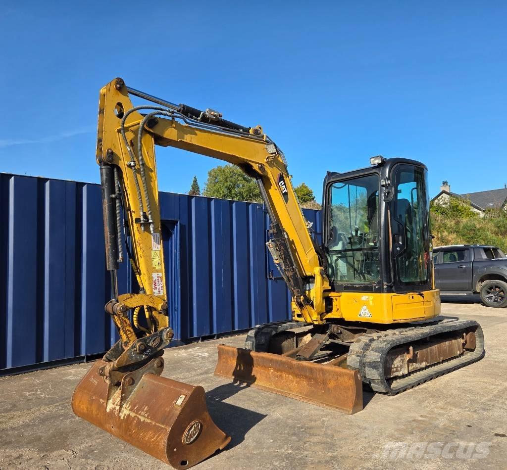 CAT 305 E CR ミニ油圧ショベル 7t以下（ミニユンボ・ミニディガー）