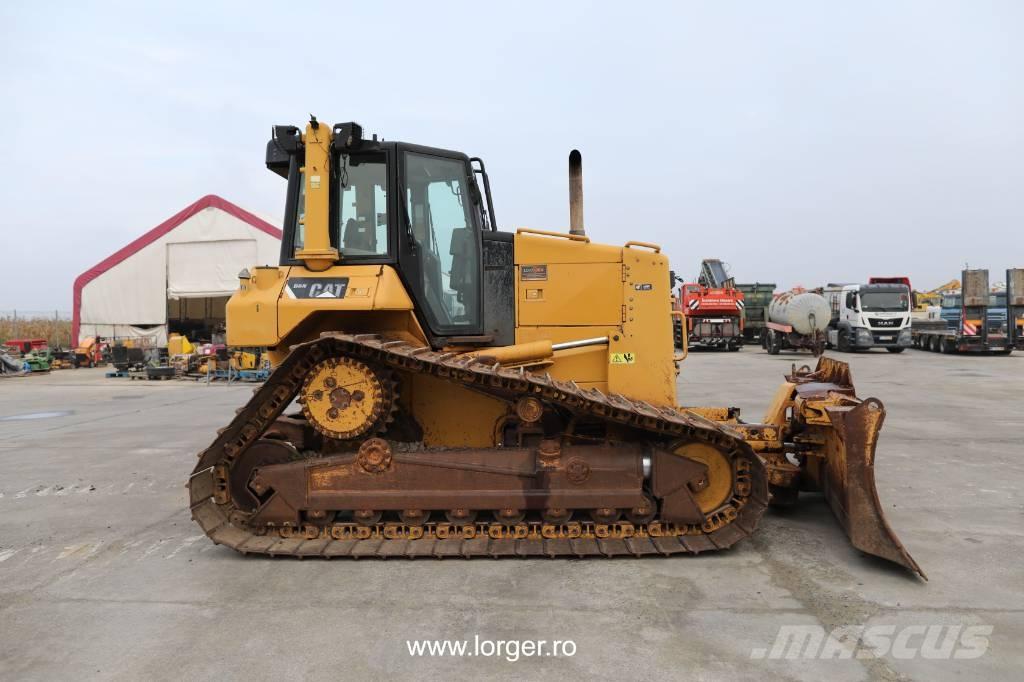 CAT D 6 N ブルドーザー