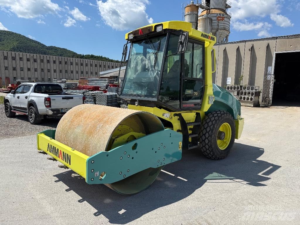 Ammann ASC 70 振動ローラ