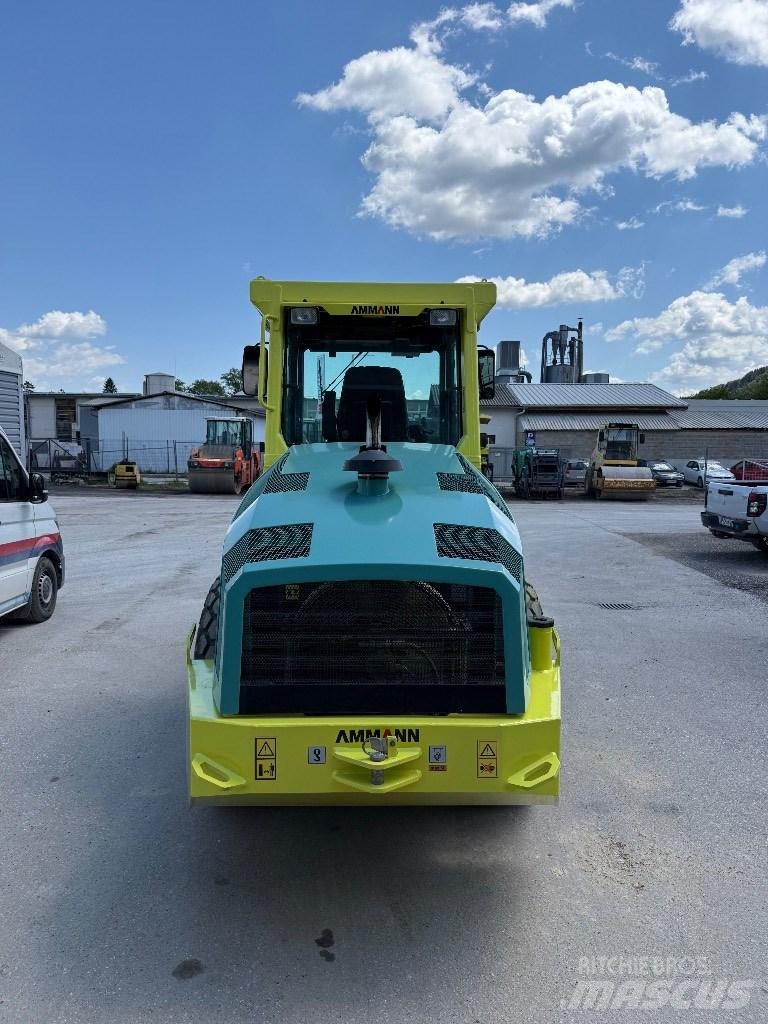 Ammann ASC 70 振動ローラ