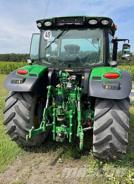 John Deere 6130 R トラクター