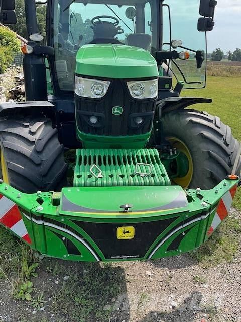 John Deere 6130 R トラクター