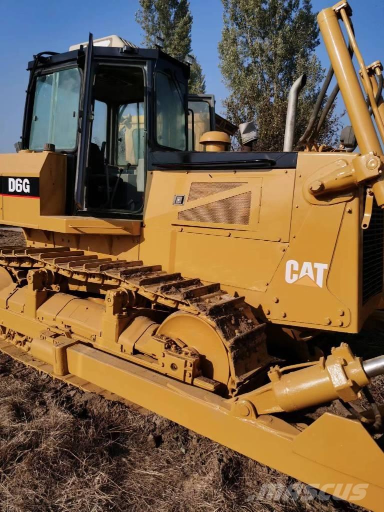 CAT D 6 G ブルドーザー