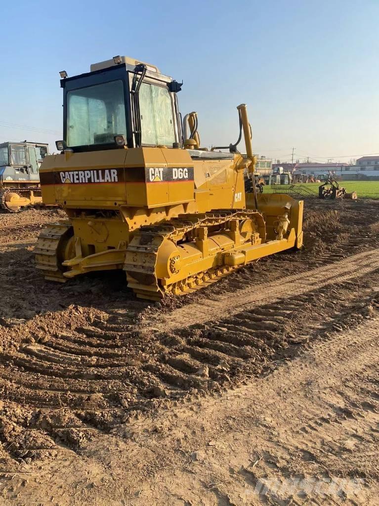 CAT D 6 G ブルドーザー