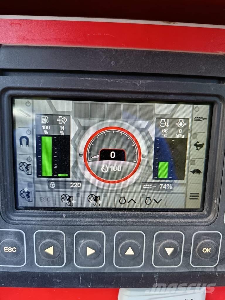 Red Rhino 7000 Plus 自走式クラッシャー