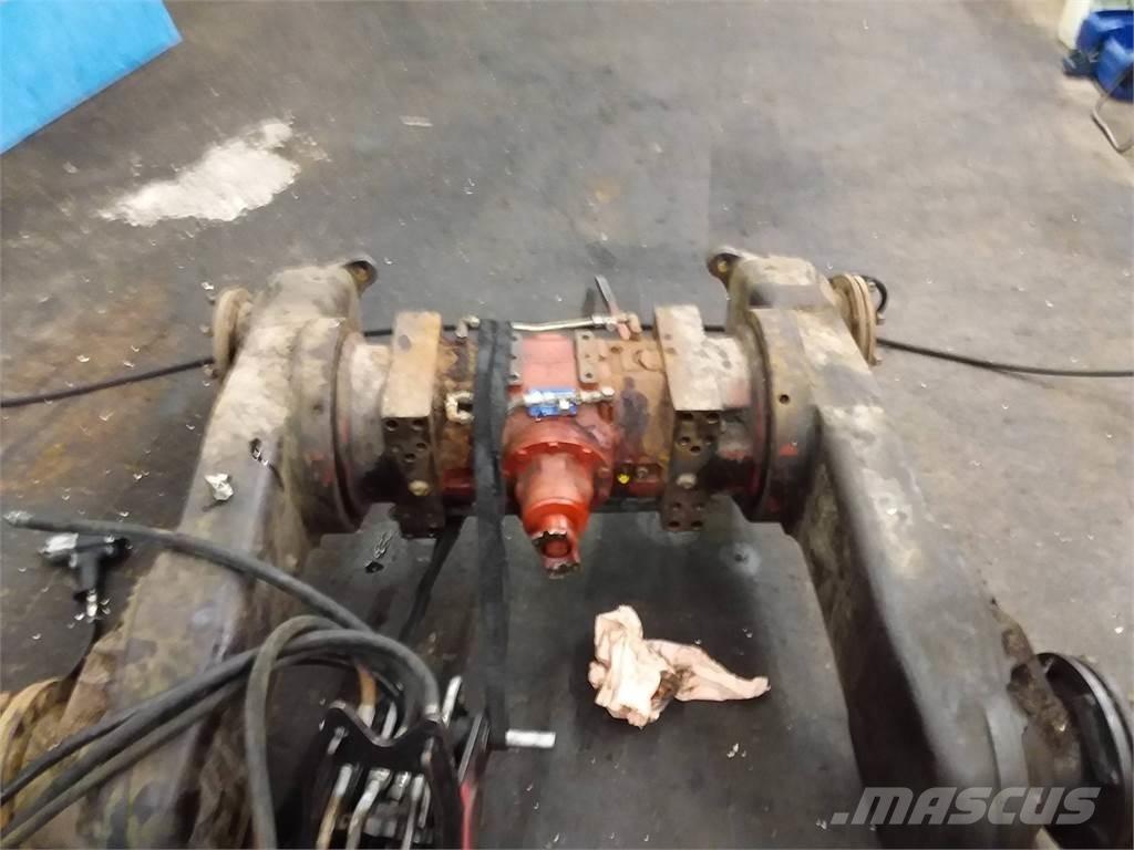 Valmet 820 トランスミッション