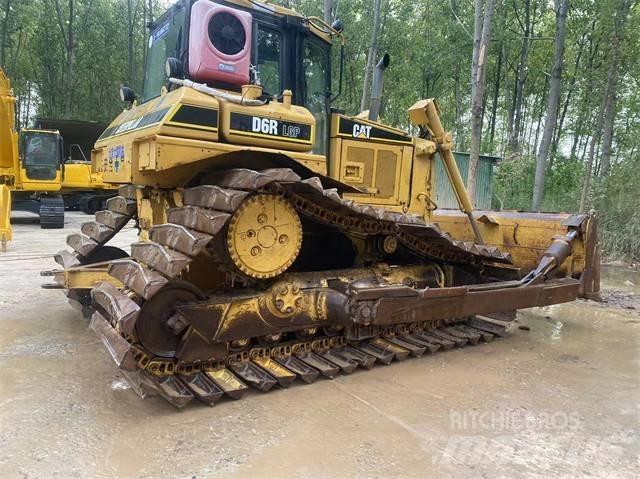 CAT D 6 R ブルドーザー