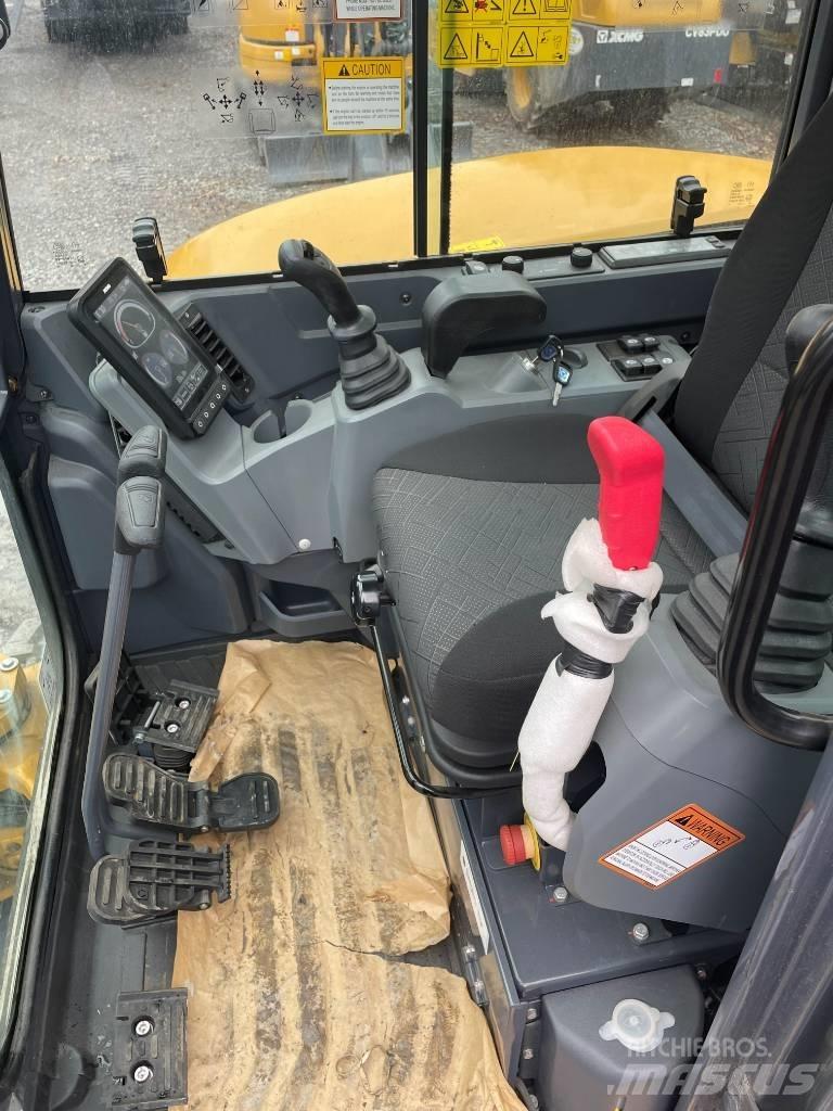 XCMG XE 55 U ミニ油圧ショベル 7t以下（ミニユンボ・ミニディガー）