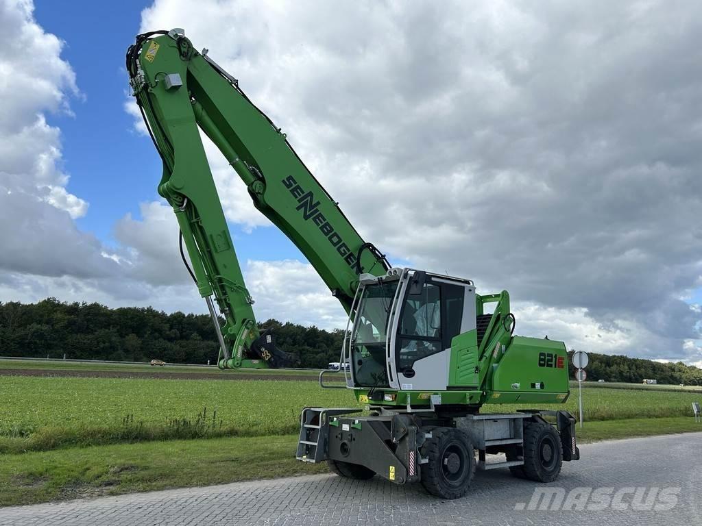 Sennebogen 821MET5 廃棄物／工業産廃処理機