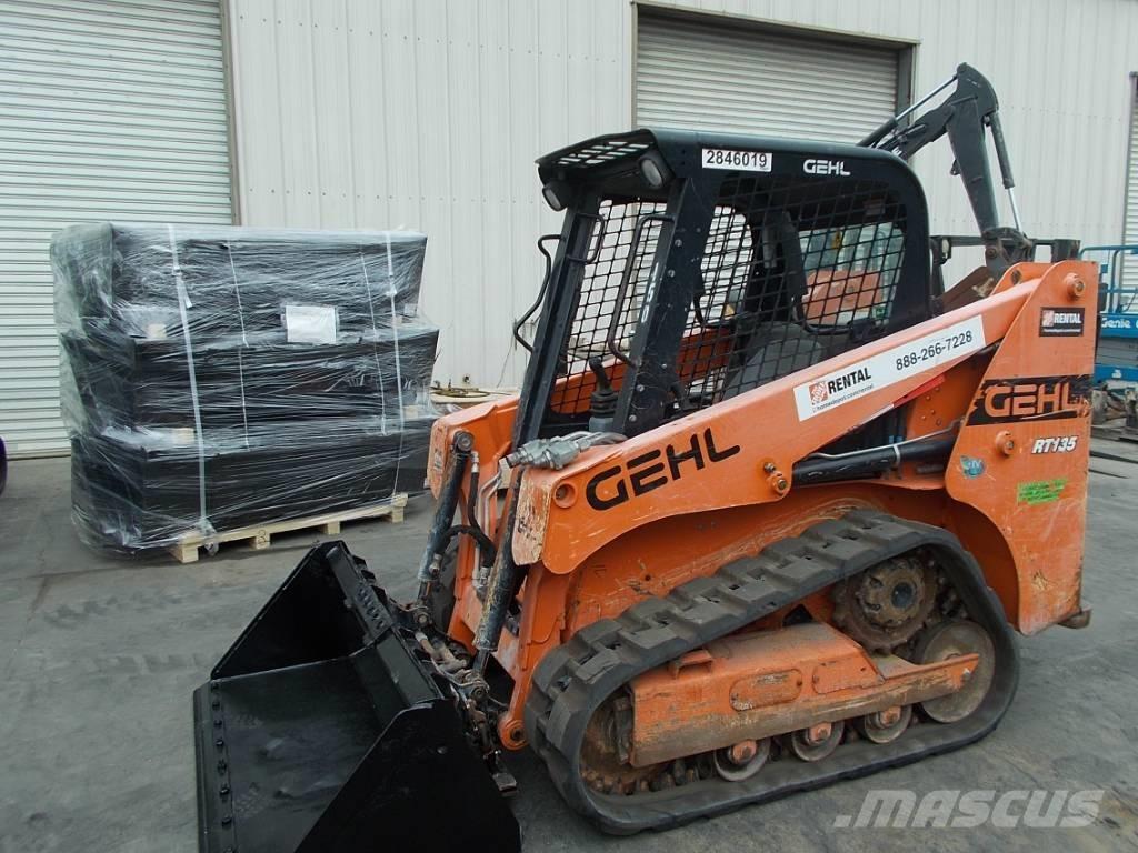 Gehl RT135 スキッドステアローダー