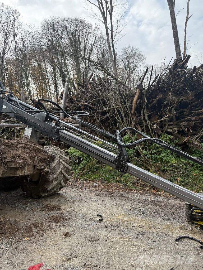 John Deere 1510E フォワーダー