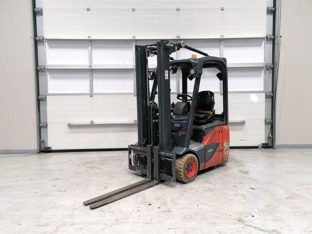 Linde E12-02 バッテリーフォークリフト