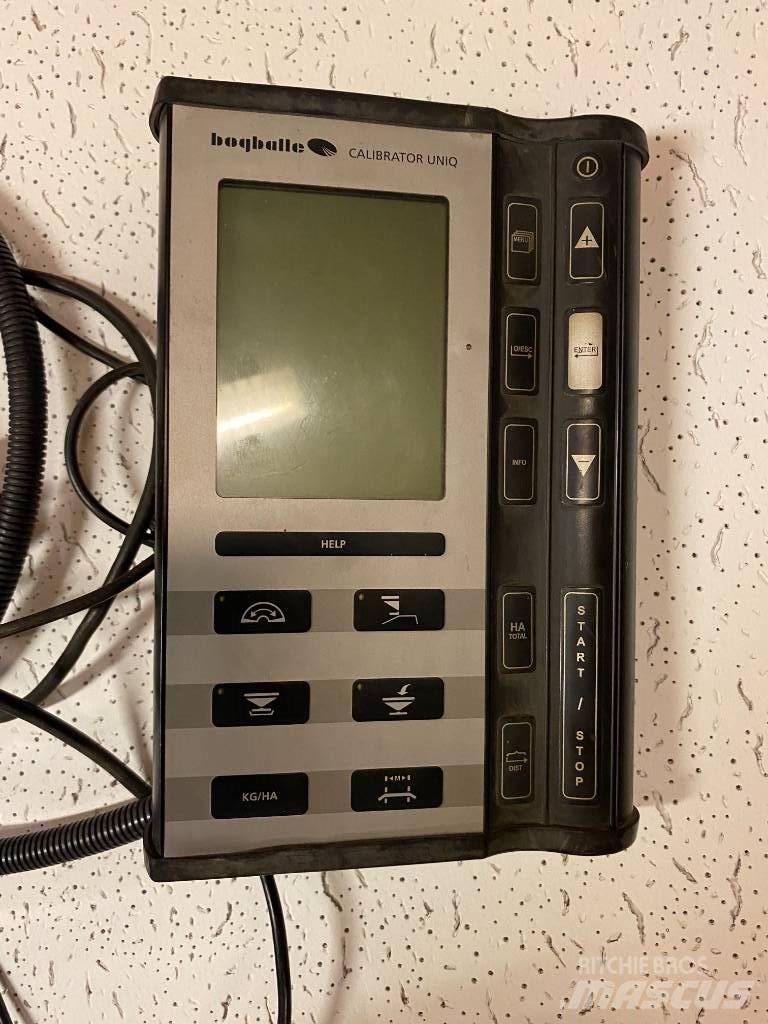 Bogballe M2W Q ミネラル散布機