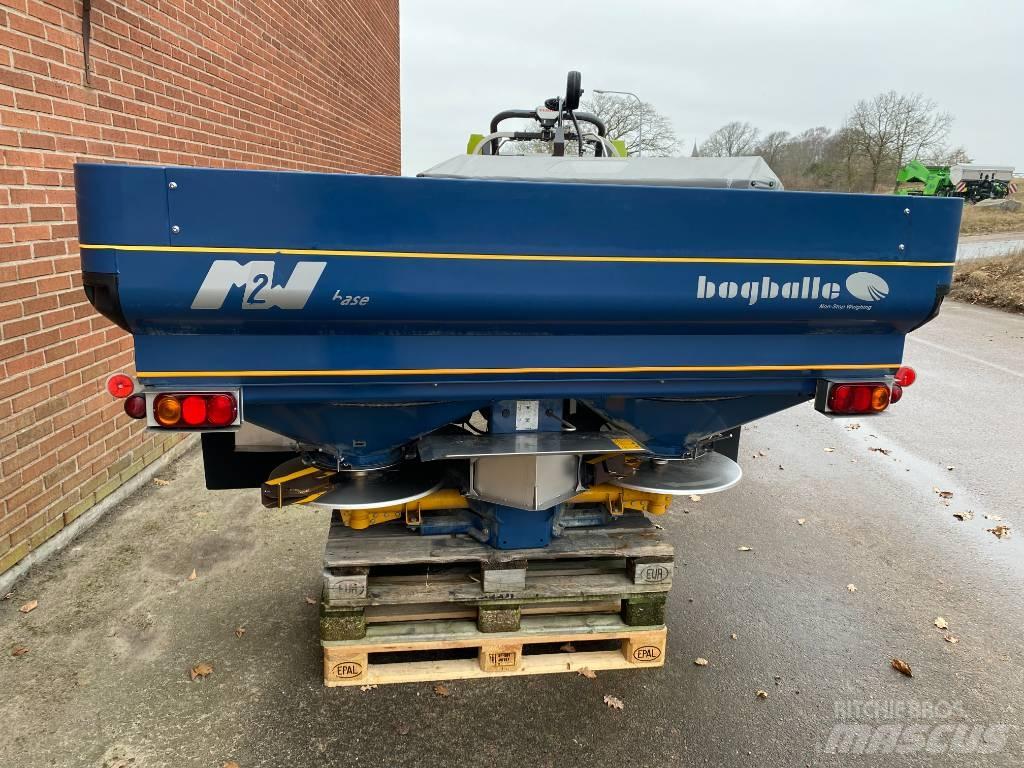 Bogballe M2W Q ミネラル散布機