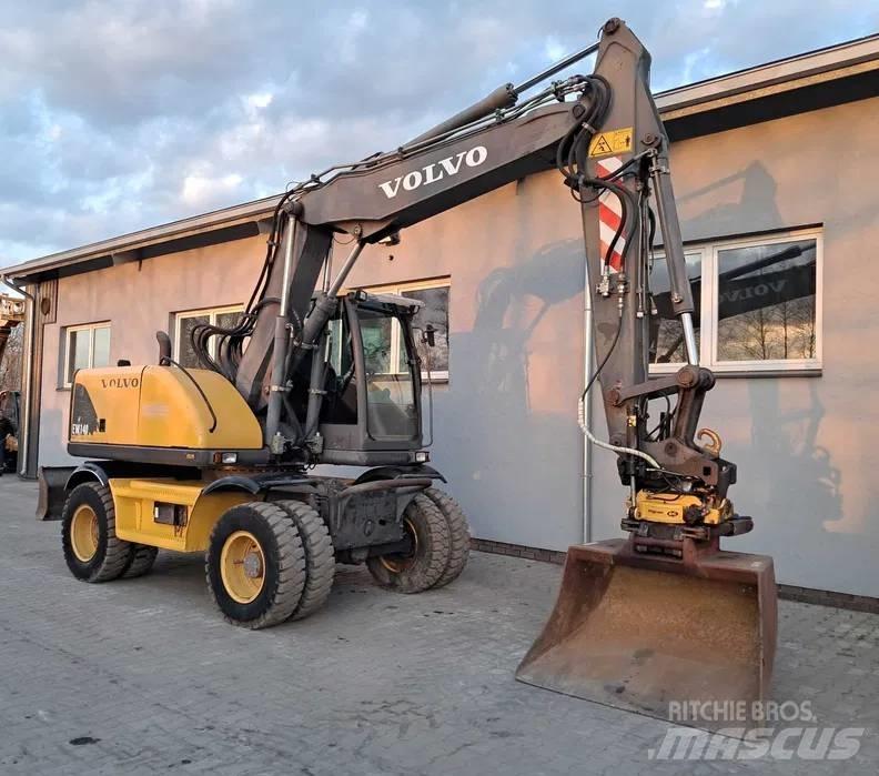Volvo EW 140 ホイール式油圧ショベル（パワーショベル・ユンボ・バックホー）