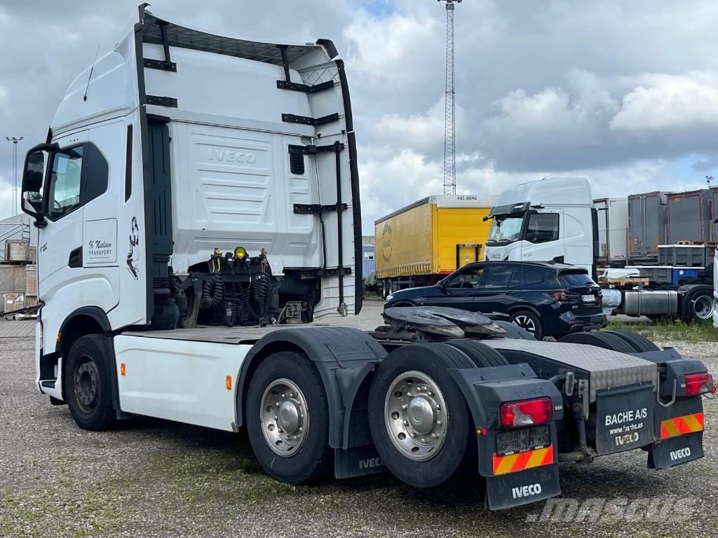 Iveco S-Way 570 中古トラクターヘッド | トレーラーヘッド