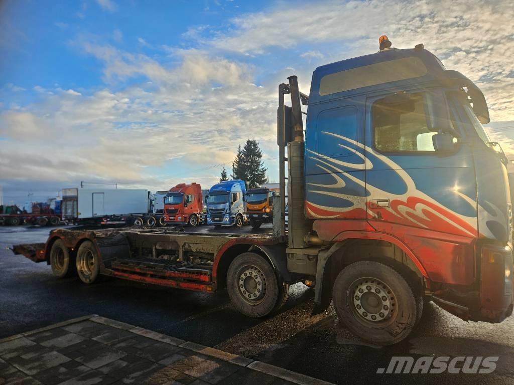 Volvo FH12 8x4 林業機械輸送トラック