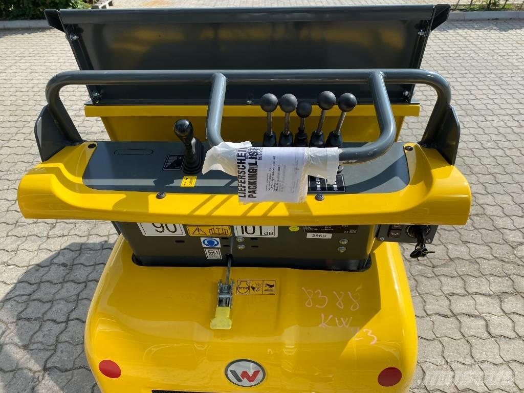 Wacker Neuson DT 08 サイト　ダンプ