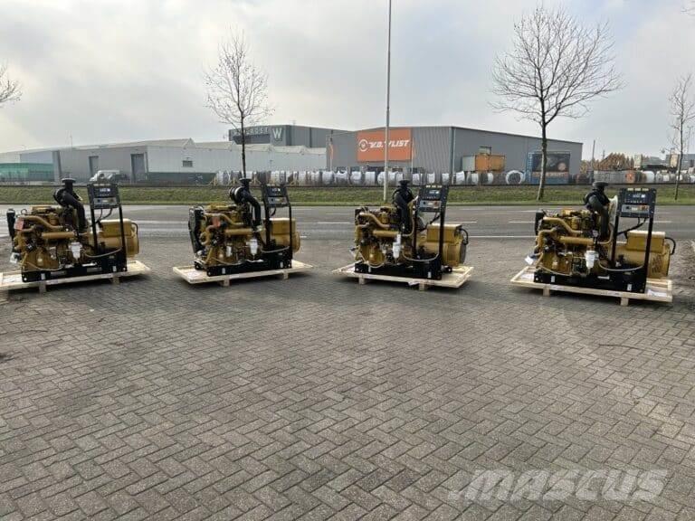 CAT C4.4 マリン補助エンジン
