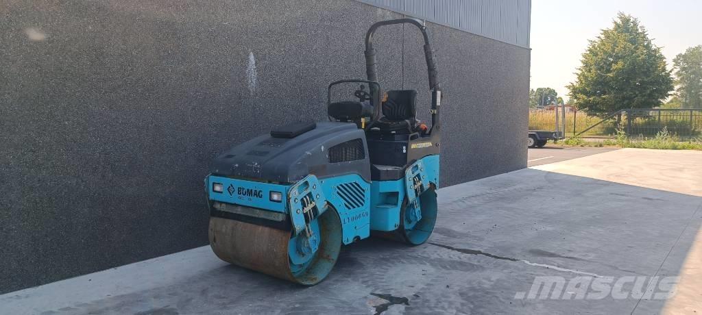 Bomag BW 100 AD-4 タンデムローラ