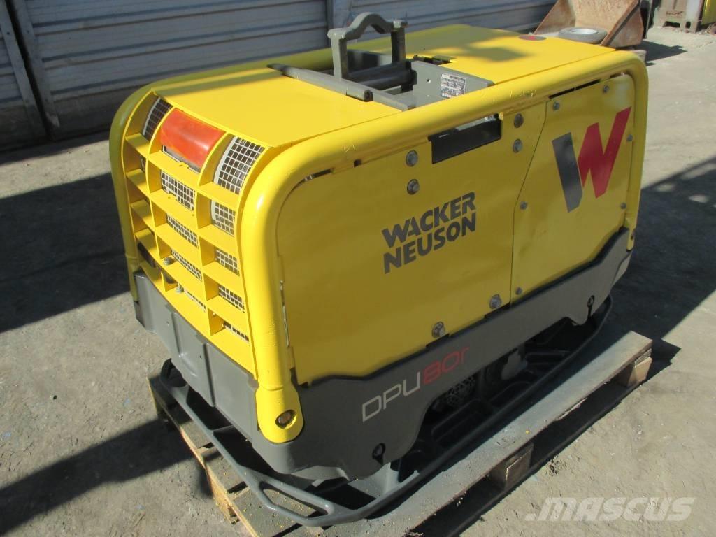 Wacker Neuson DPU 80 プレートコンパクター
