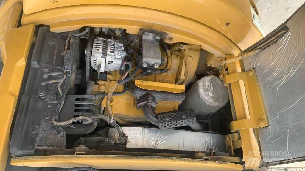 CAT 303 E CR 大型油圧ショベル12t以上（パワーショベル・ユンボ）