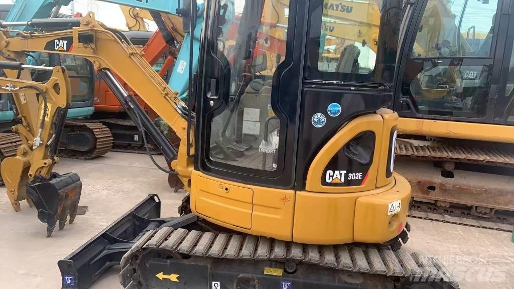 CAT 303 E CR 大型油圧ショベル12t以上（パワーショベル・ユンボ）