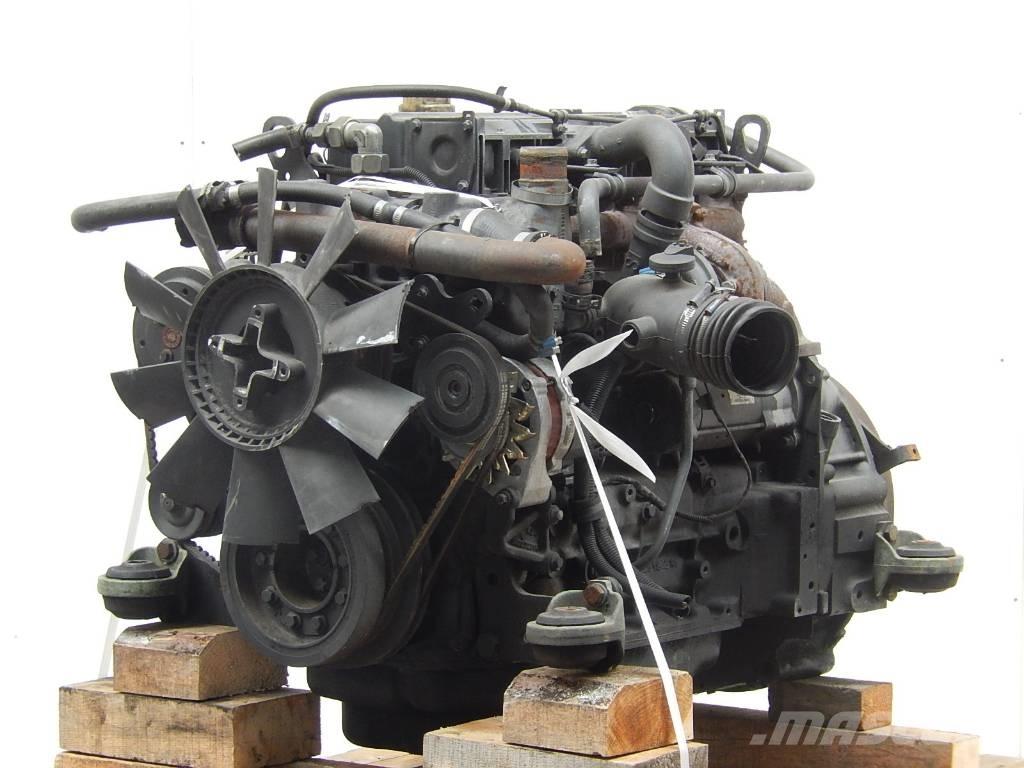 Deutz BF4M1012E エンジン