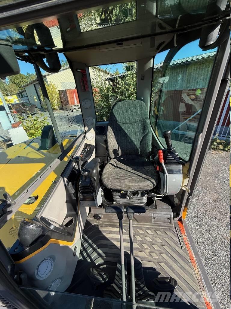 Volvo ECR 88 D 中型油圧ショベル 7ｔ-12ｔ（ユンボ・パワーショベル・バックホー）