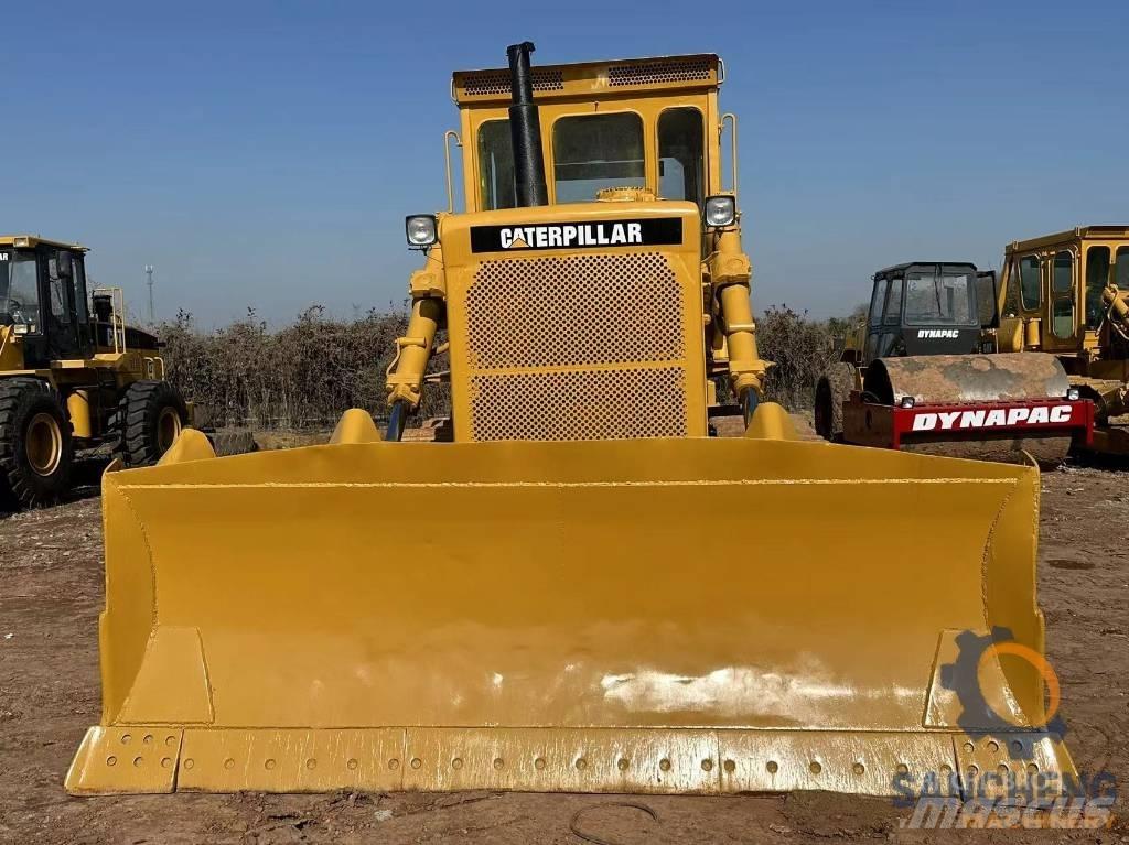 CAT D 8 K ブルドーザー