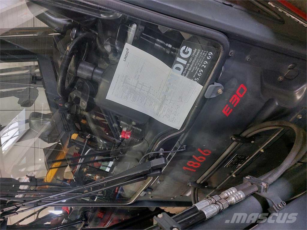 Linde E30L バッテリーフォークリフト