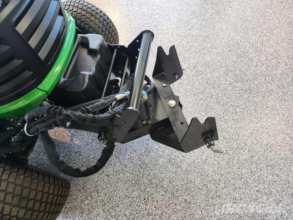 John Deere 950R 乗用・自走モア/芝刈り機