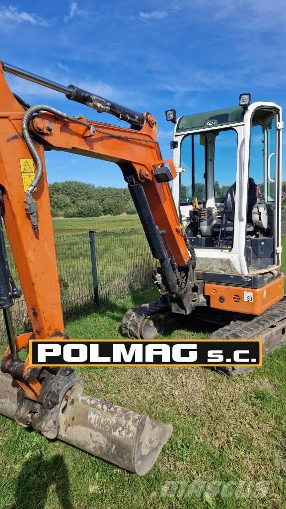 Hitachi ZX 26 ミニ油圧ショベル 7t以下（ミニユンボ・ミニディガー）