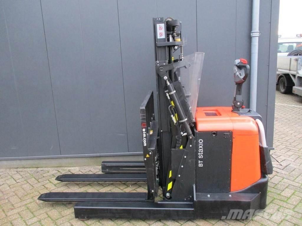 BT SPE 120 XR リーチスタッカー