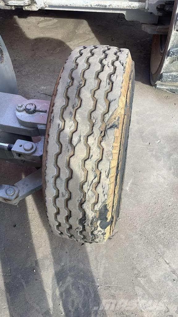 Genie Z 45/25 J DC ブームリフト　屈伸型