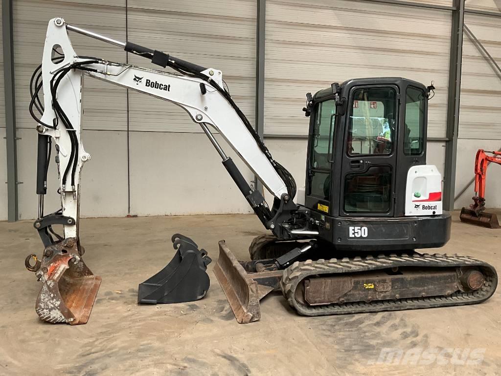Bobcat E 50 EM ミニ油圧ショベル 7t以下（ミニユンボ・ミニディガー）