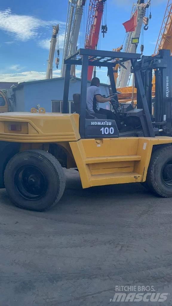 Komatsu 10 Ton ディーゼル・軽油