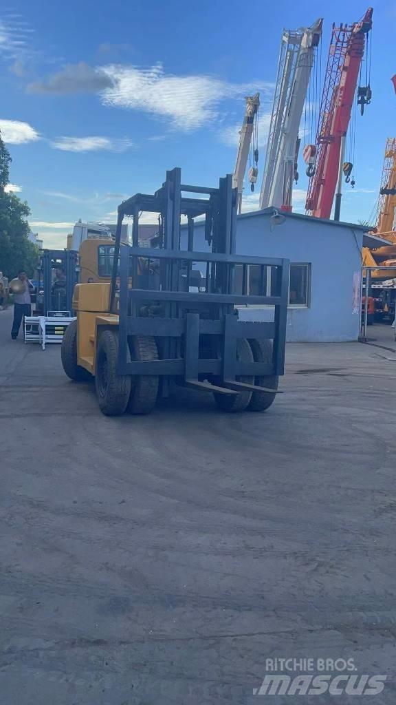 Komatsu 10 Ton ディーゼル・軽油