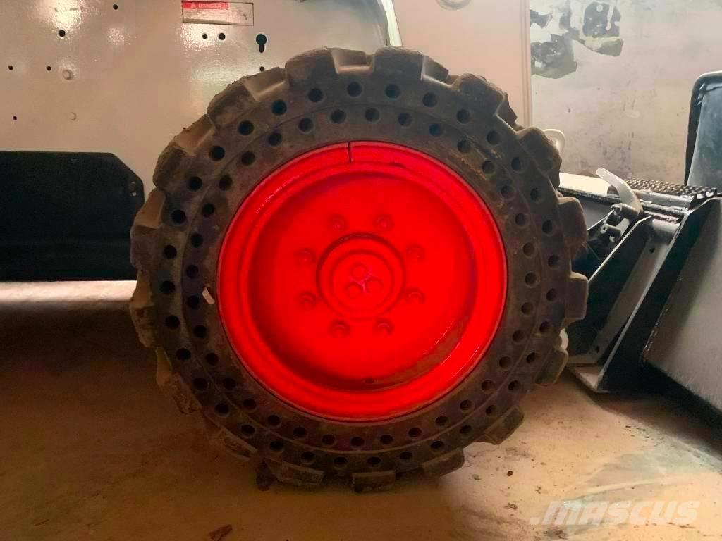 Bobcat S 185 スキッドステアローダー
