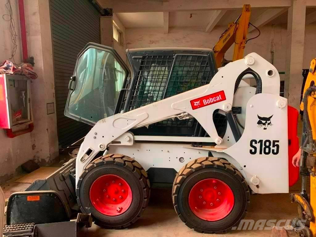 Bobcat S 185 スキッドステアローダー