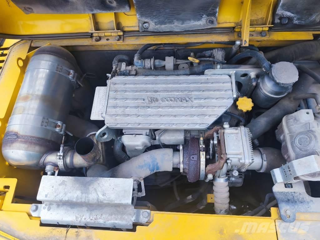 JCB JS 160 W ホイール式油圧ショベル（パワーショベル・ユンボ・バックホー）
