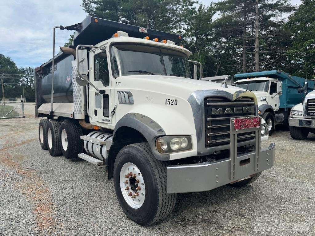 Mack Granite CTP 713 ダンプ