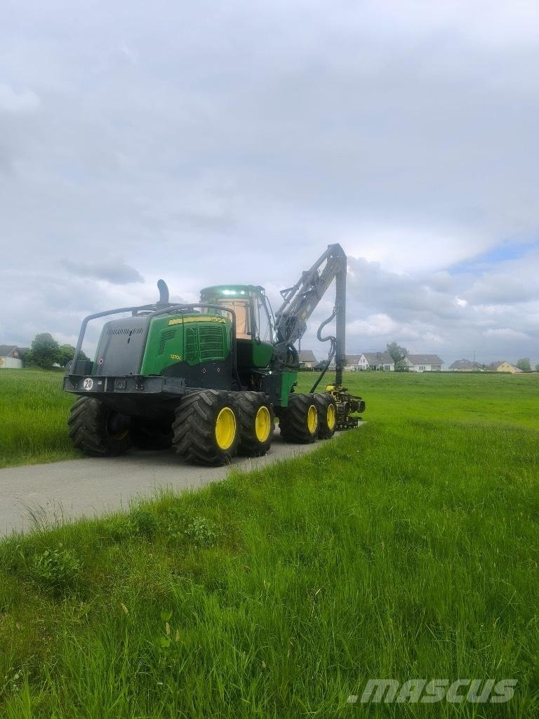 John Deere 1270G 8WD ハーベスター
